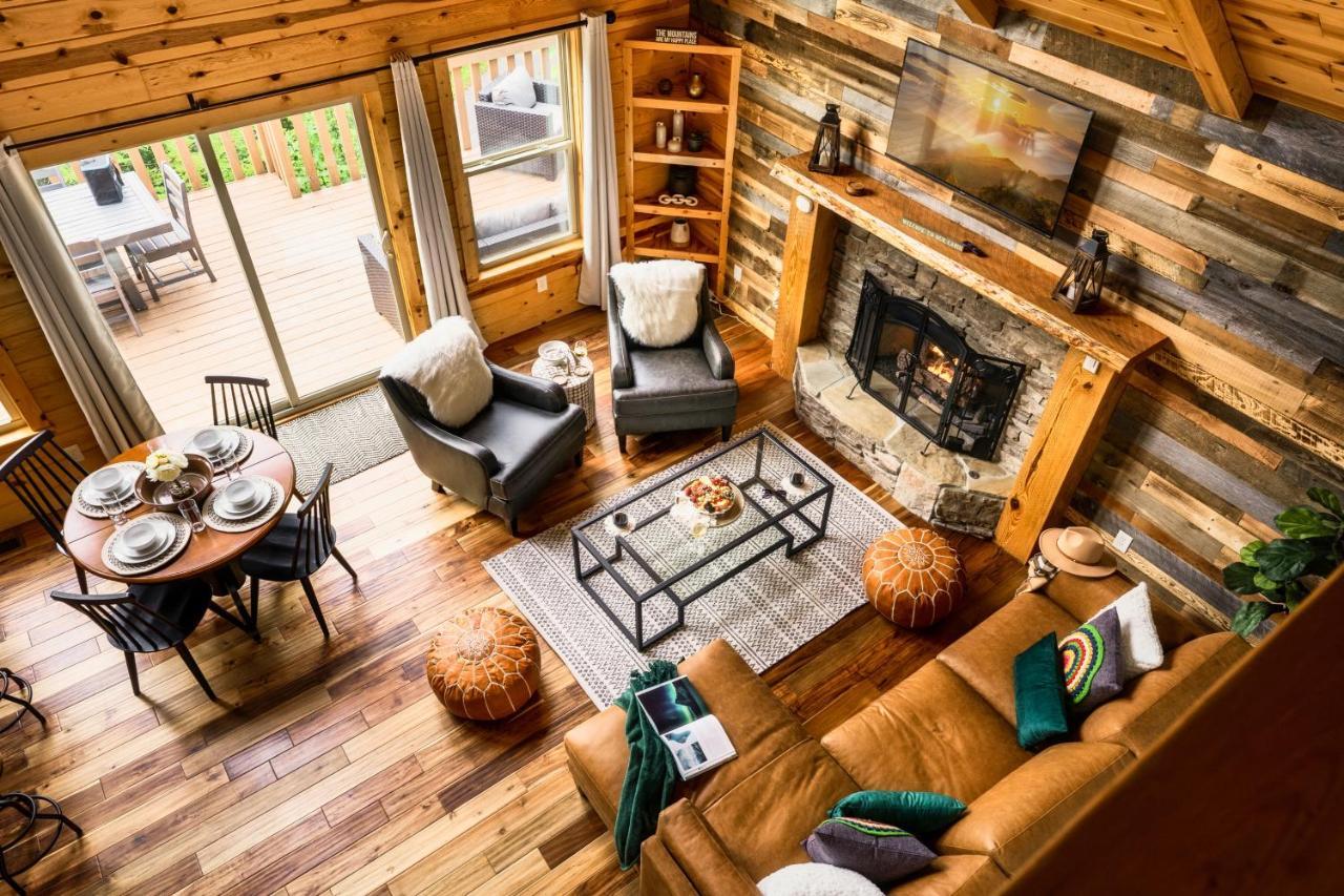 Mountainside - New Luxury Cabin-Fire Table-Hot Tub-3 Pools-Ps5-Bears ガトリンバーグ エクステリア 写真